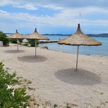 Mobile Veronika Kamp Sveti Petar (Zadar)